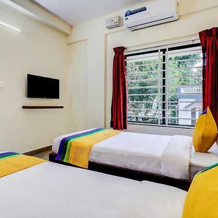 Itsy Hotels Rain Tulsi Stayz, Palarivattom Junction Kochi Exteriér fotografie