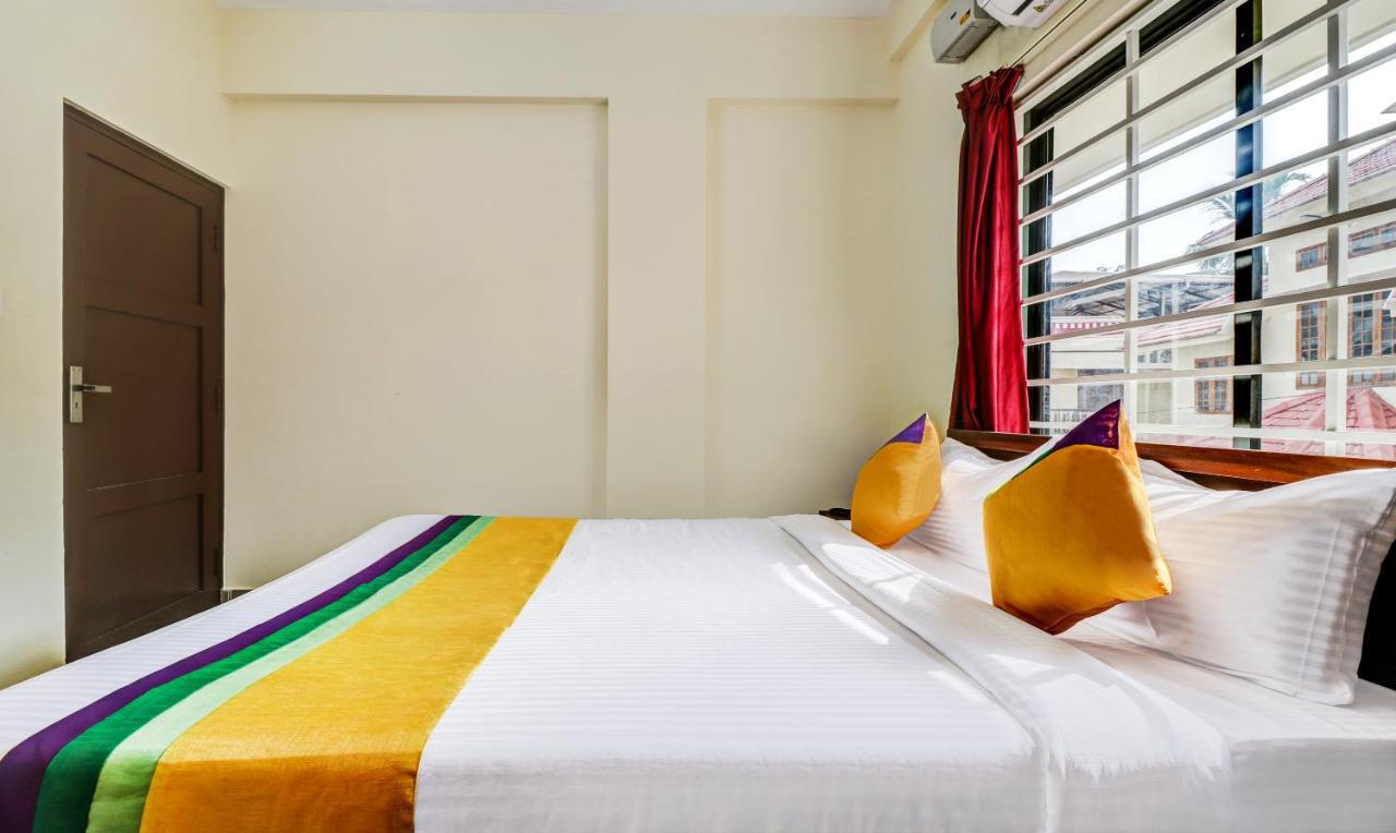 Itsy Hotels Rain Tulsi Stayz, Palarivattom Junction Kochi Exteriér fotografie