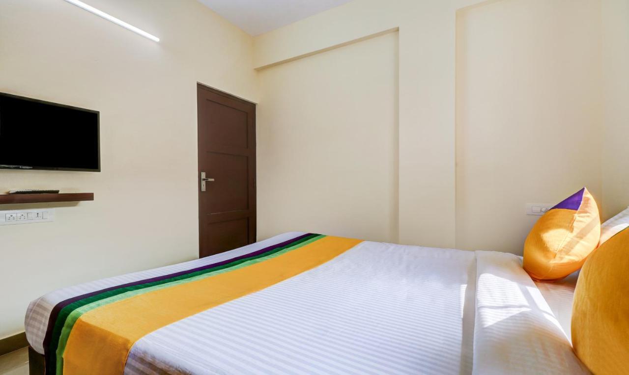Itsy Hotels Rain Tulsi Stayz, Palarivattom Junction Kochi Exteriér fotografie